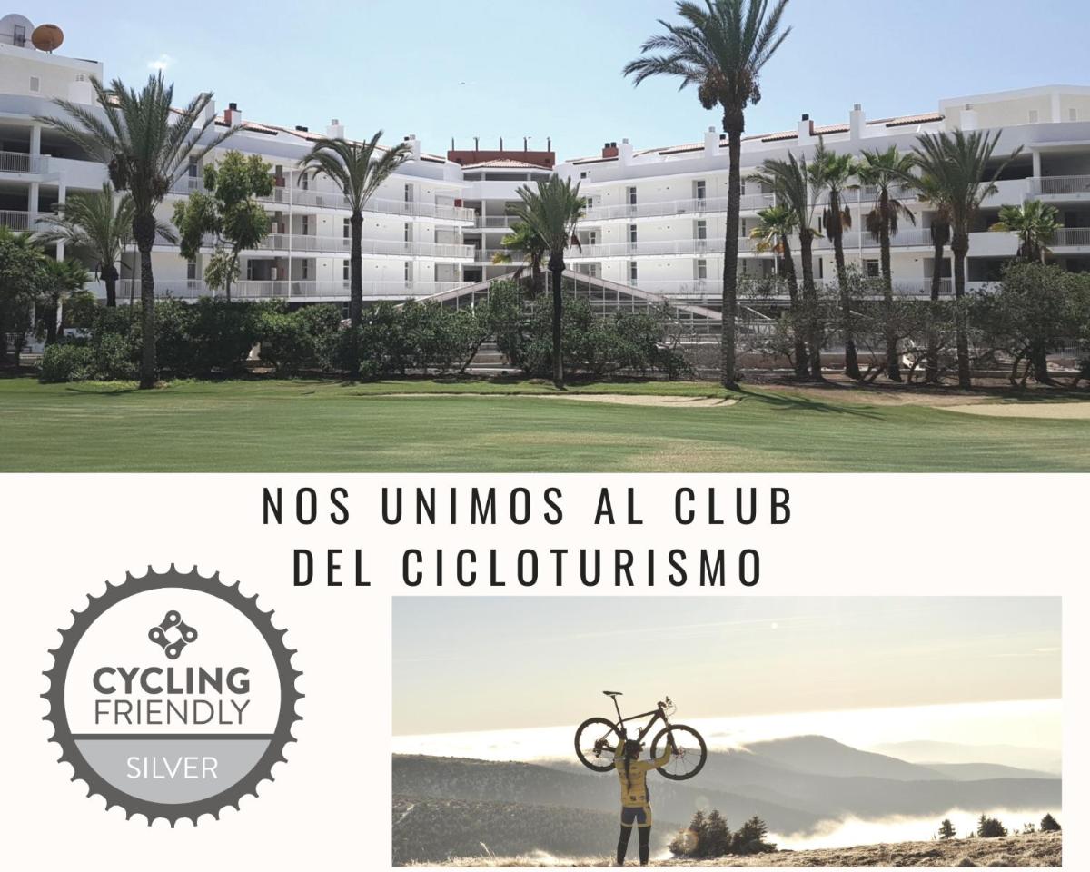 Montar en bicicleta en Gara Suites Golf & Spa o alrededores