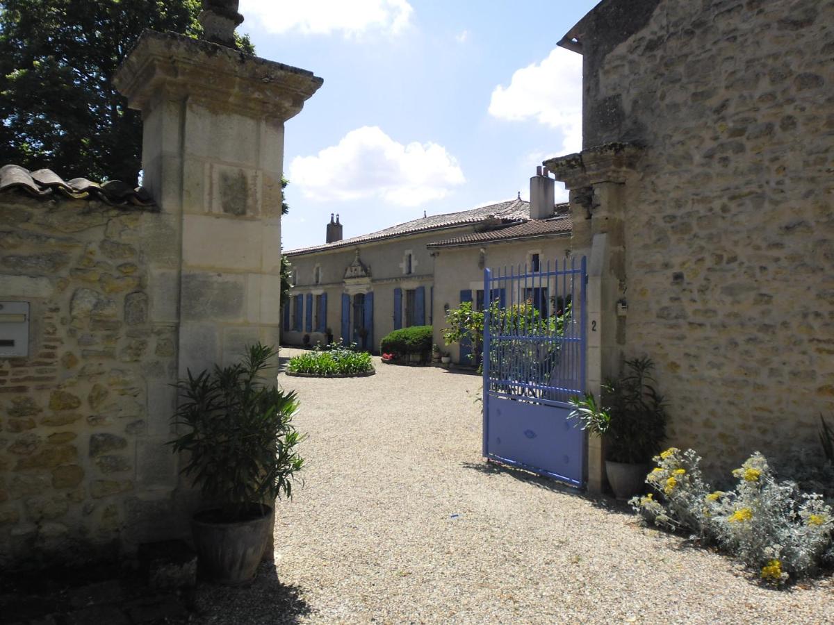 Gites La Sauvageonne - Housity