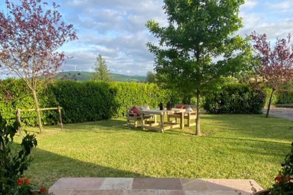 Yellow Heights Accommodation - Housity