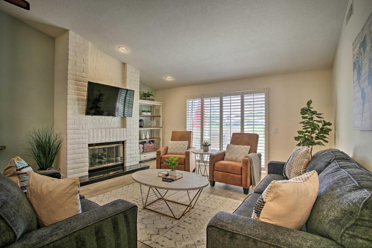 Willow Greens Townhome- Golf and Pool Access! - Housity