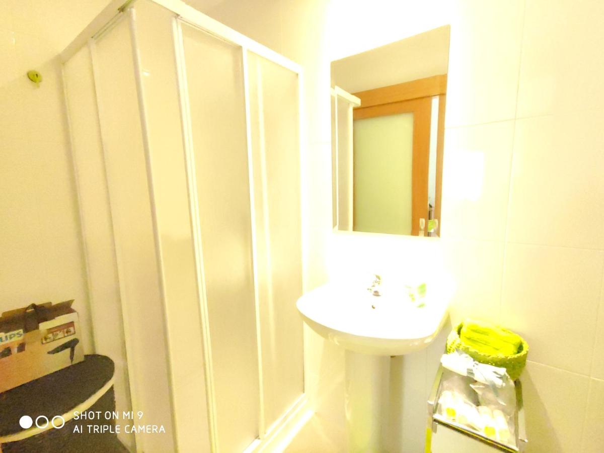 Modern Apartment in Guimaraes 50 m² Balcony - Housity