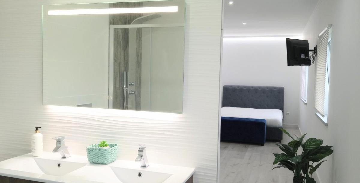 Casa incrivel Refúgio Lieva ,Piscina , Jacuzzi exterior e zona kids - Housity