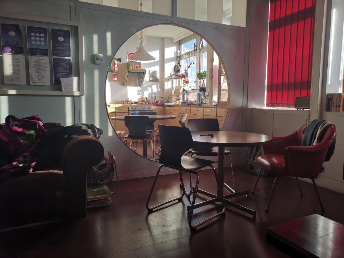GHOSTeL 1st - Aventure Alternative - GUEST HOUSE - Arts-Factory-Experience - For artists, makers and open minds - Attention, we are not a hotel and are not adapted for everybody - Read host warnings before reservation - WWW,PROVIDENCE,BE asbl - Housity