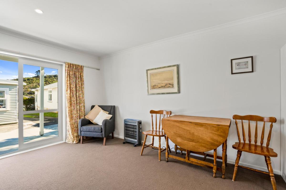 Karori Kabin - Karori Holiday Home - Housity