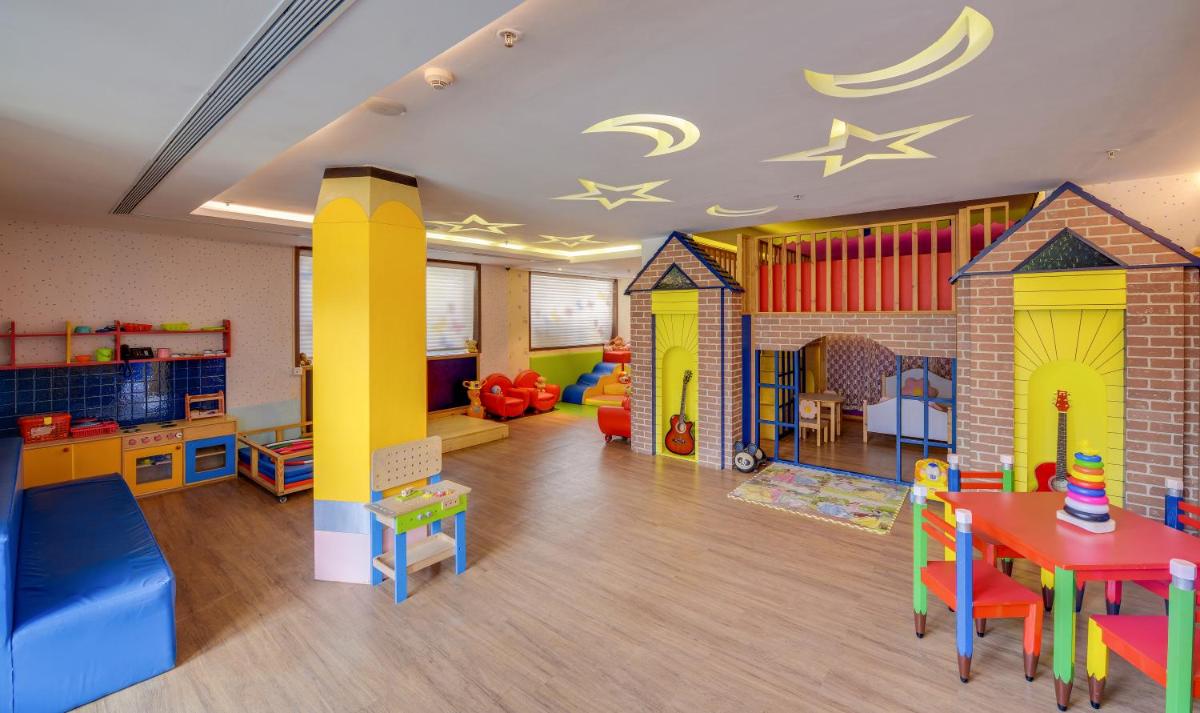 a room with many different types of play equipment at Novotel Goa Candolim in Candolim a room with many different types of play equipment at Novotel Goa Candolim in Candolim