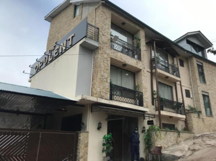 The Opulent Resort - Housity