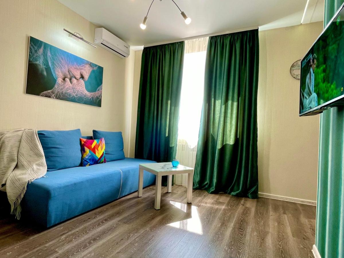 Green apartments on Kotsyubinsky Avenue - Housity