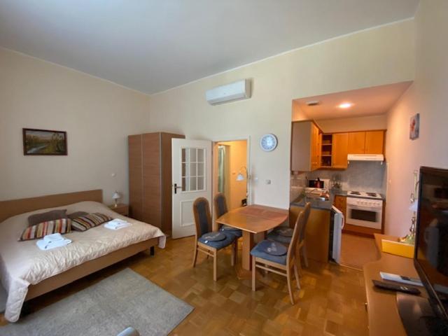 VILA GOLF 22 - Housity