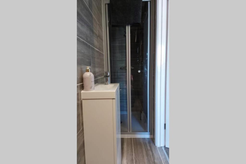 Blue Chest Studio - Housity