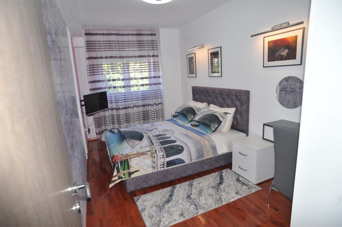 Twins Apartments - Housity
