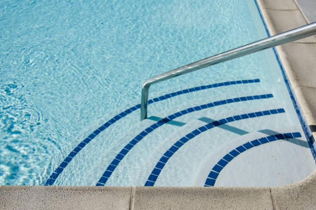 Comfortable Luxury Corporate Apartment With Pool - Housity