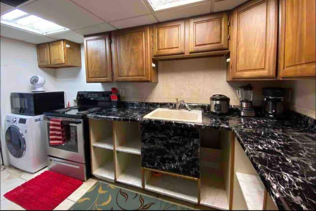 RELAXATION VILLA:Heart of the city, spacious house - Housity