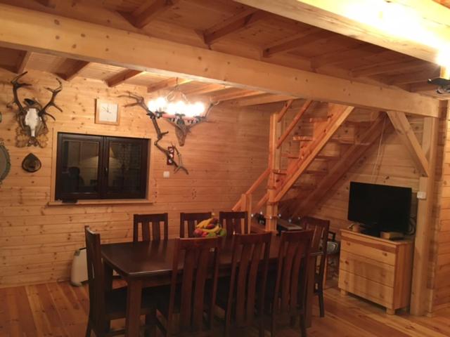 Siedlisko Czarny Bocian - Housity
