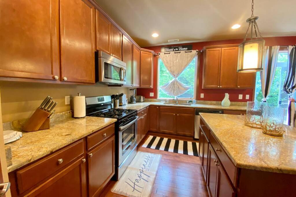 B6-SERENE VILLA-Romantic get-away while WFH - Housity