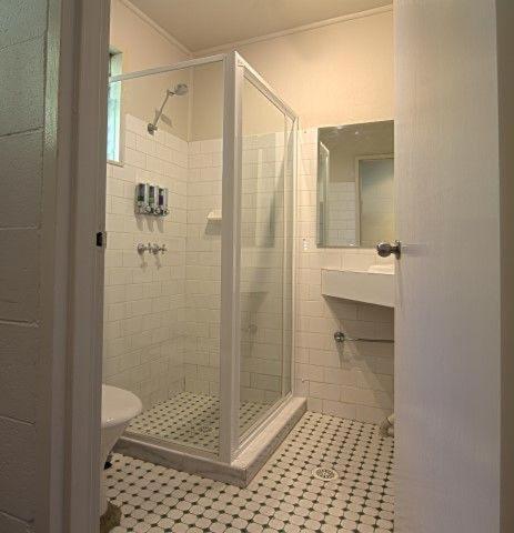 Lake Munmorah Motel - Housity