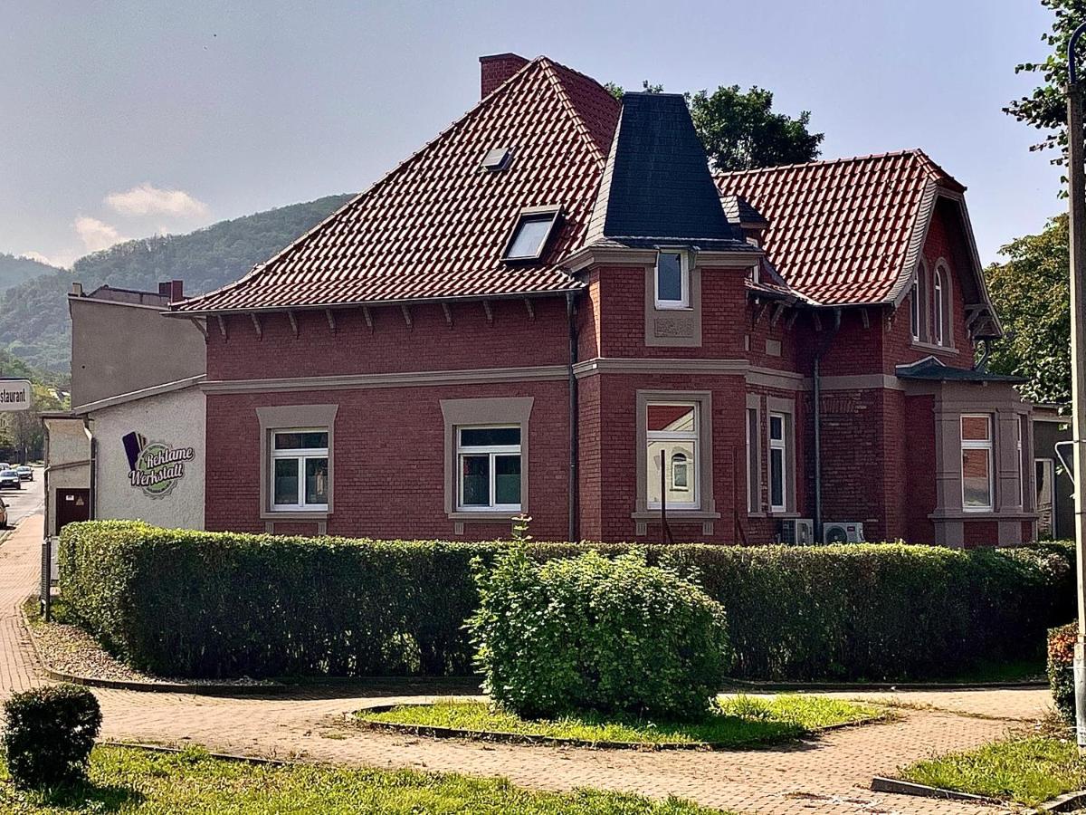 FeWo26 im Sagenharz - stilvolles Family-Apartment, 2 SZ, Klimaanlage, WLAN, Netflix & Free Parking - Housity