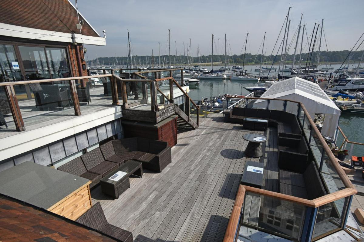 Royal Southern Yacht Club - Housity