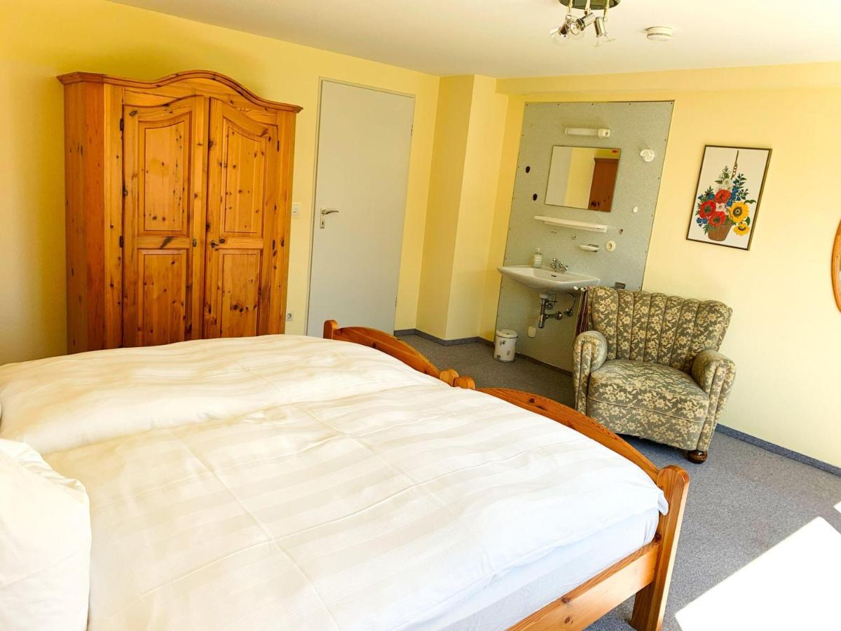 FeWo25-Zimmer-am-Bodensee - Housity