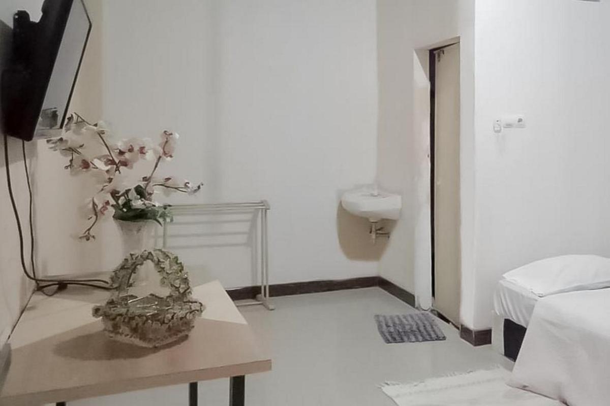 RedDoorz Syariah @ Jalan Ir Haji Juanda Jambi - Housity