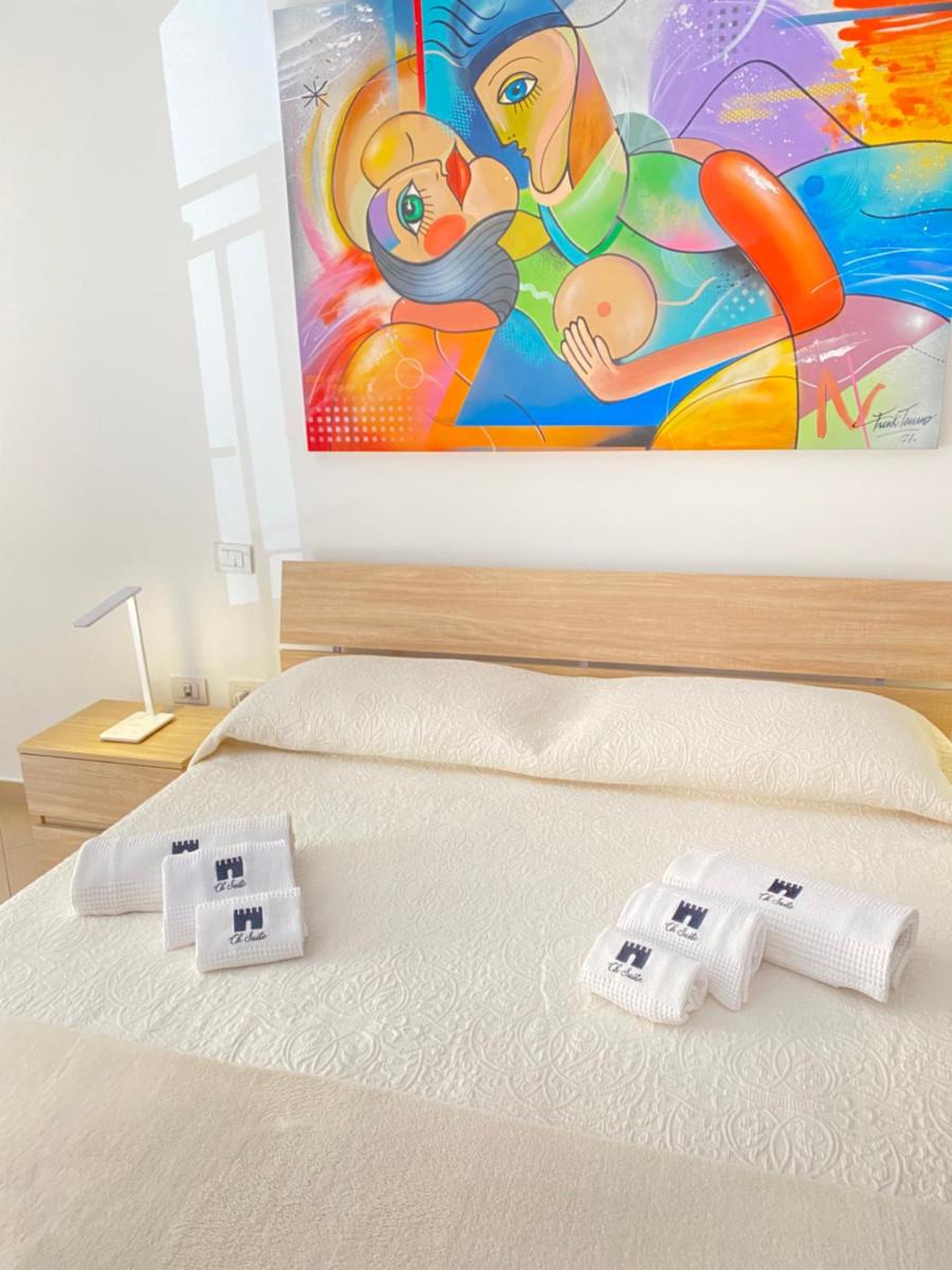 ChSuite & PrivateParking - Corso 18 Agosto - Apartment - Housity