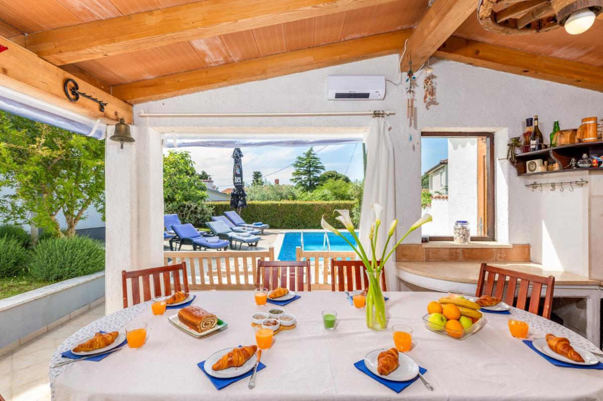 Nature & Sea Holiday Home with Pool - Housity