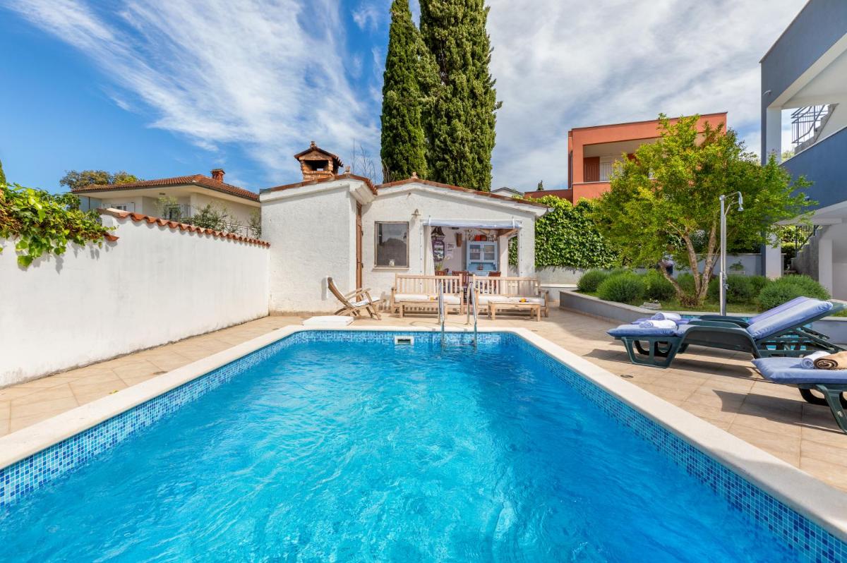 Nature & Sea Holiday Home with Pool - Housity