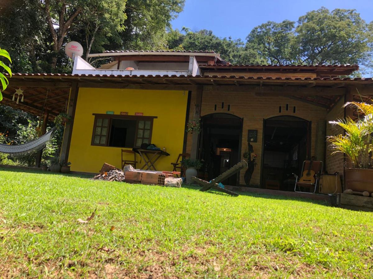 Casa Amarela No Vale Verde do Sana - Housity