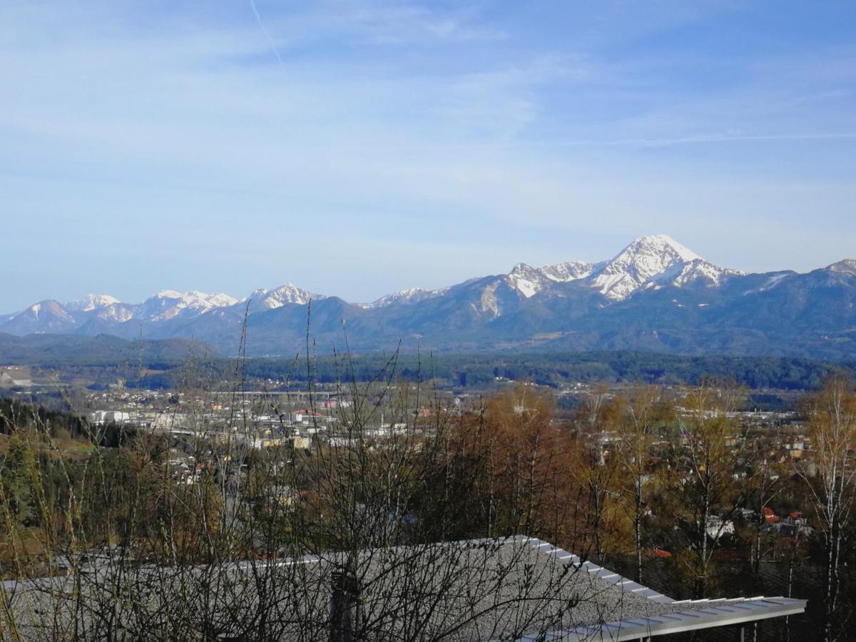 Haus mit Traumhaften Ausblick - Housity