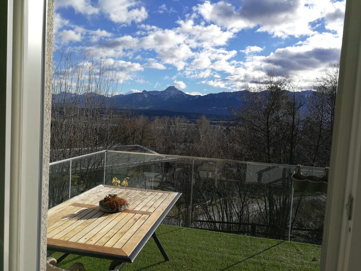 Haus mit Traumhaften Ausblick - Housity