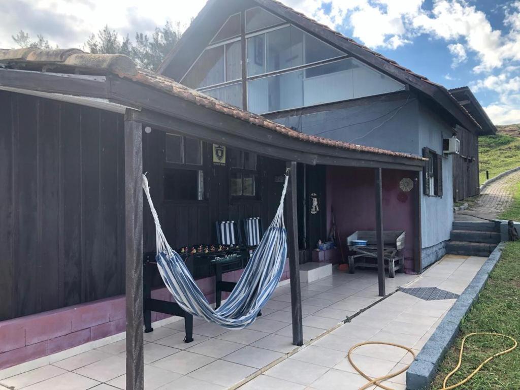 Charmosa Casa pertinho do morro do céu - Housity