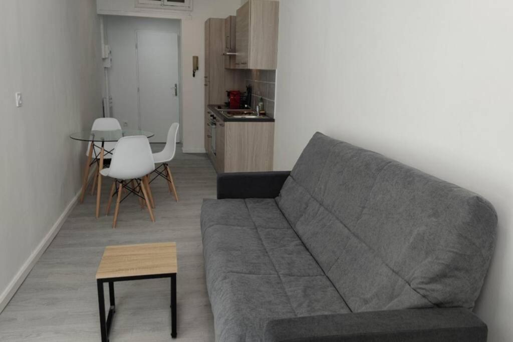 Saint Etienne Studio Lot 4 - Housity