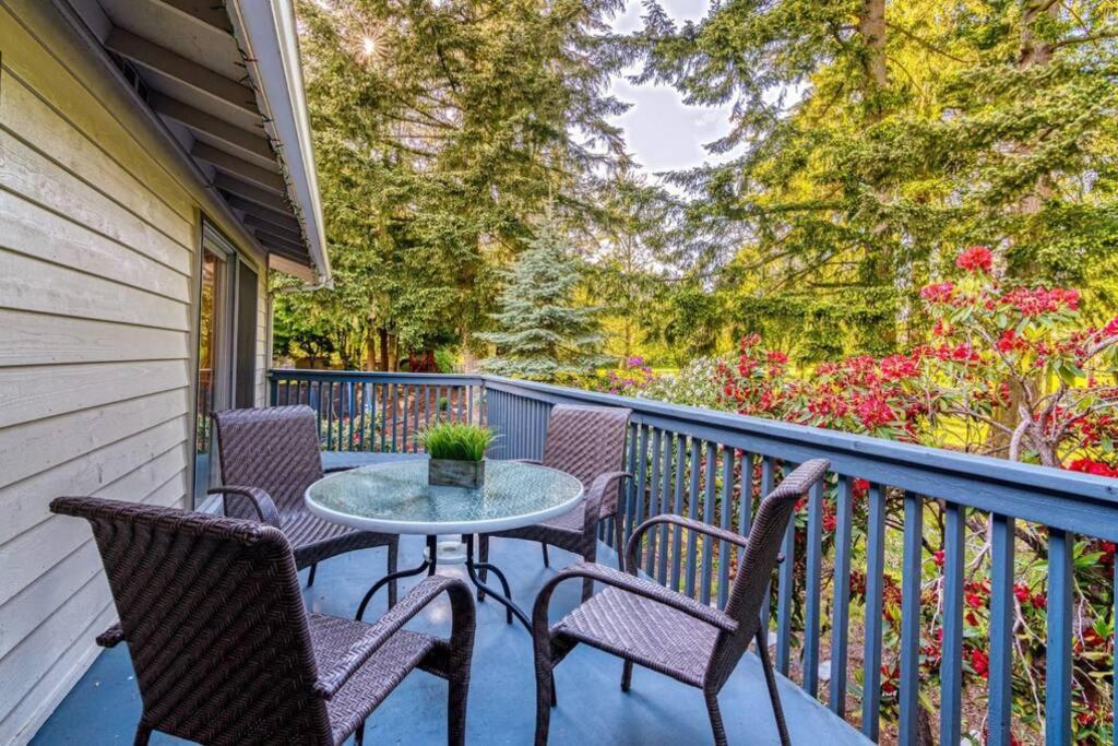 PRODUCTIVITY VILLA: Perfect for WFH & occasions - Housity