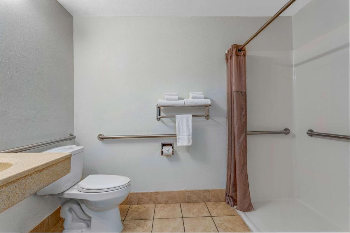 Motel 6-Idaho Falls, ID - Snake River - Housity