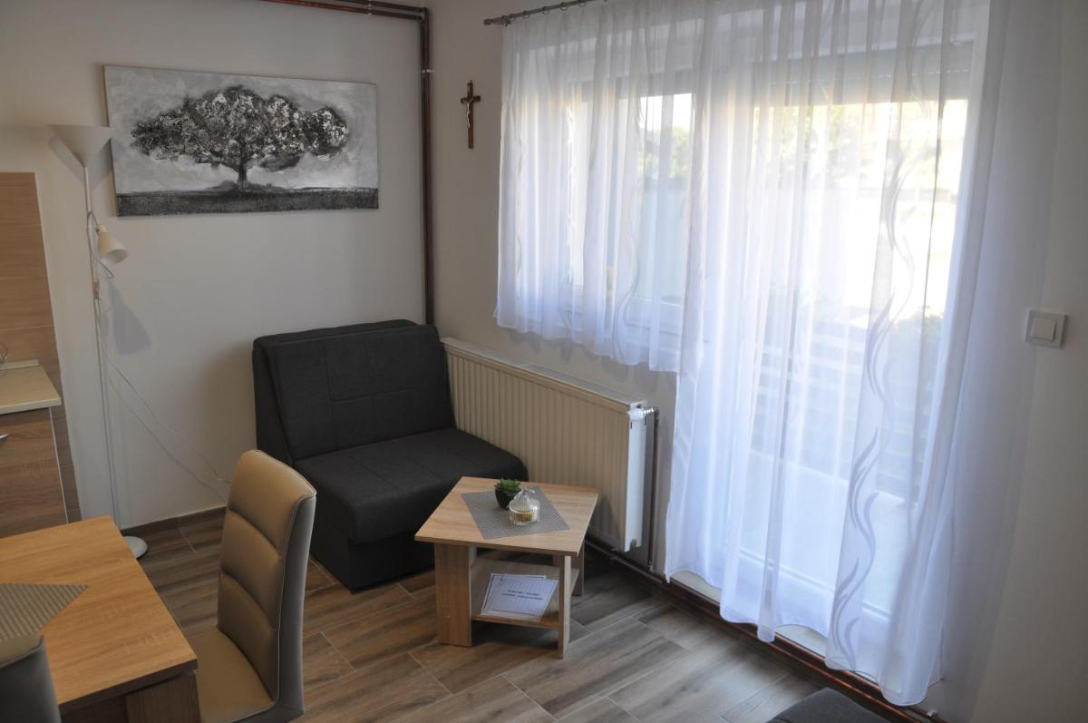 Apartmani Ana Vukovar - Housity