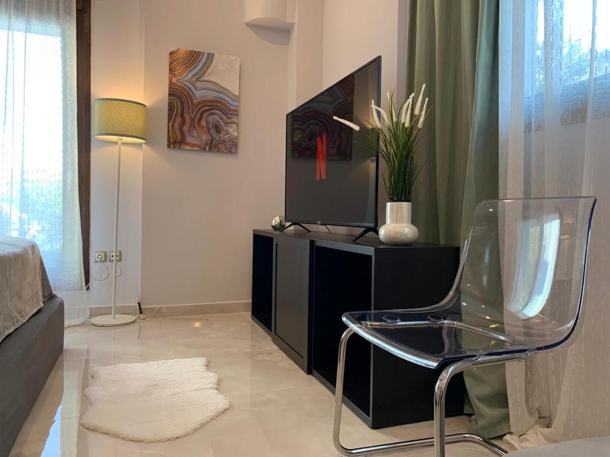 Antony Luxury Suite in Thessaloniki - Housity