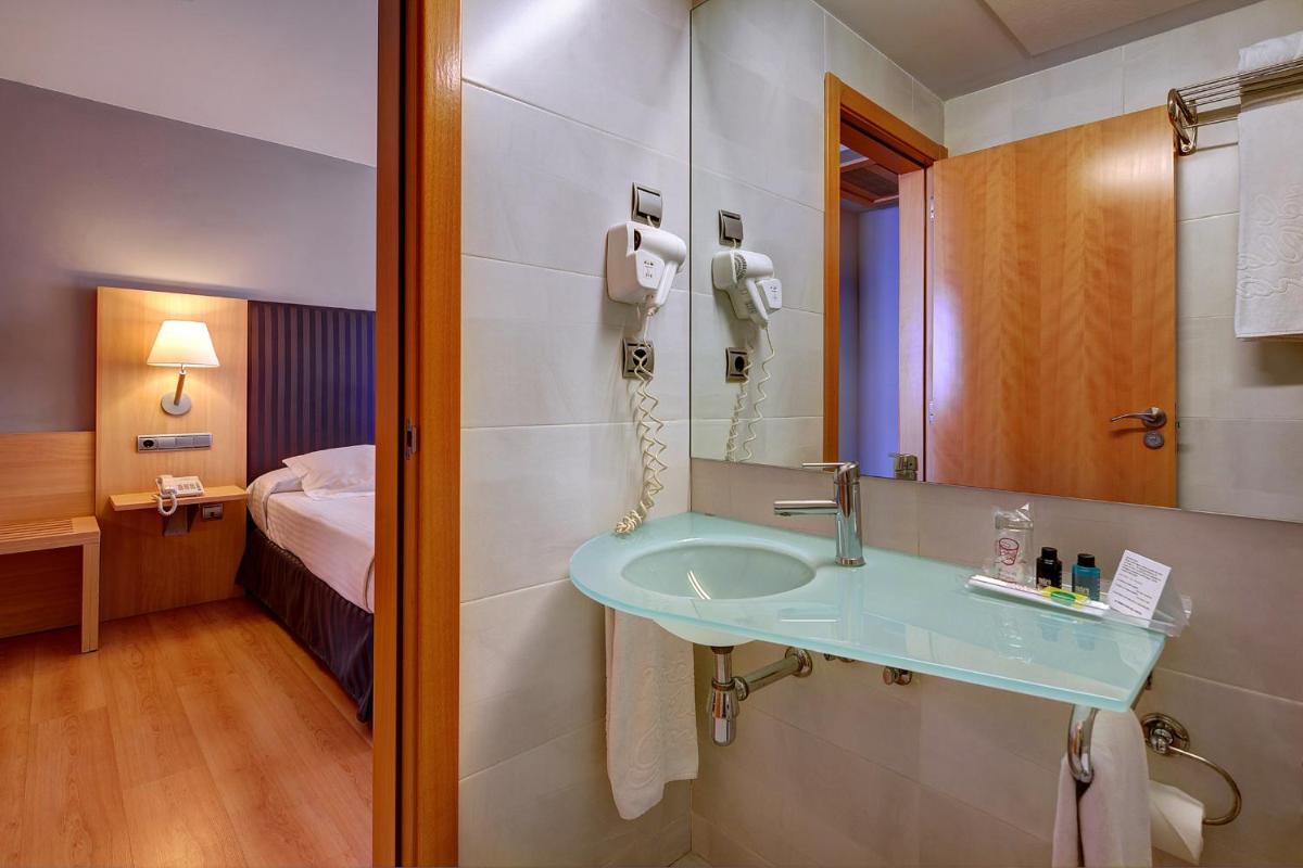 U Hotel Villa-Gomá - Housity