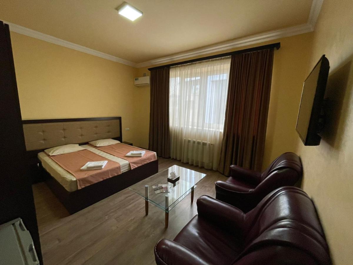MBM Hotel Yerevan - Housity