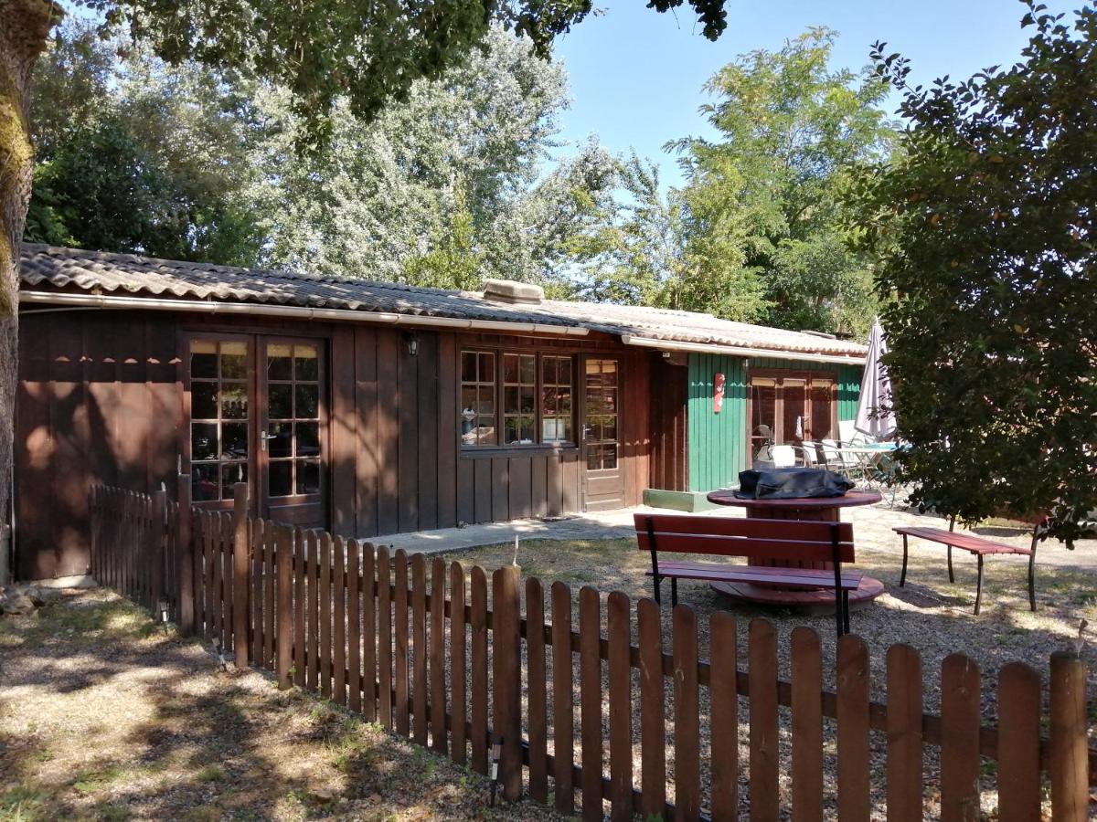 Agréable chalet de 52m2 au verdon-sur-mer - Housity