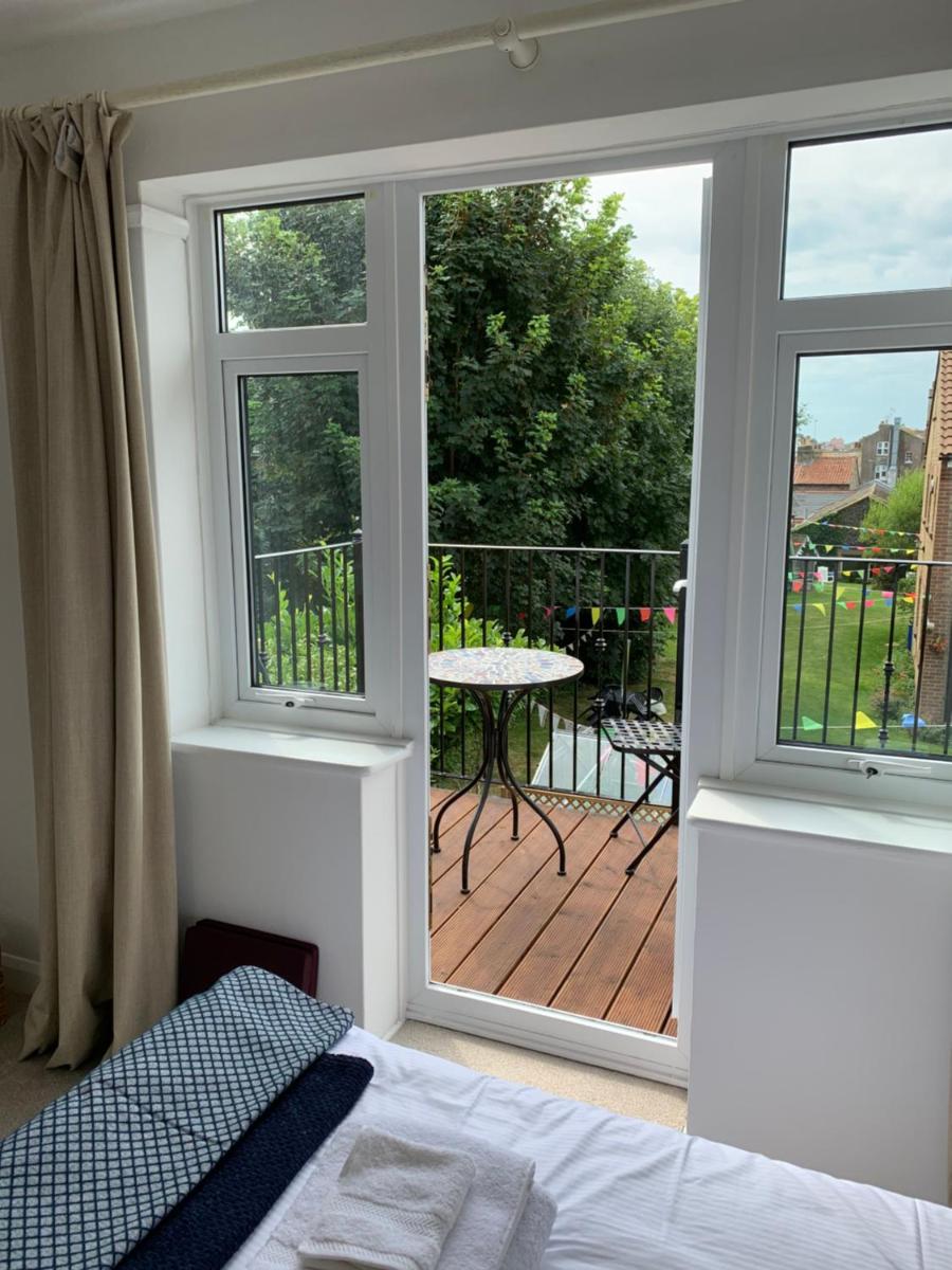 'Sandy Bottom' Broadstairs by the beach - Housity