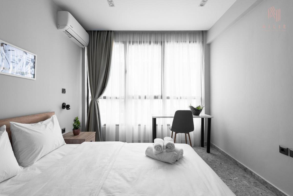 Timesquare, Nilie Hospitality MGMT - Housity