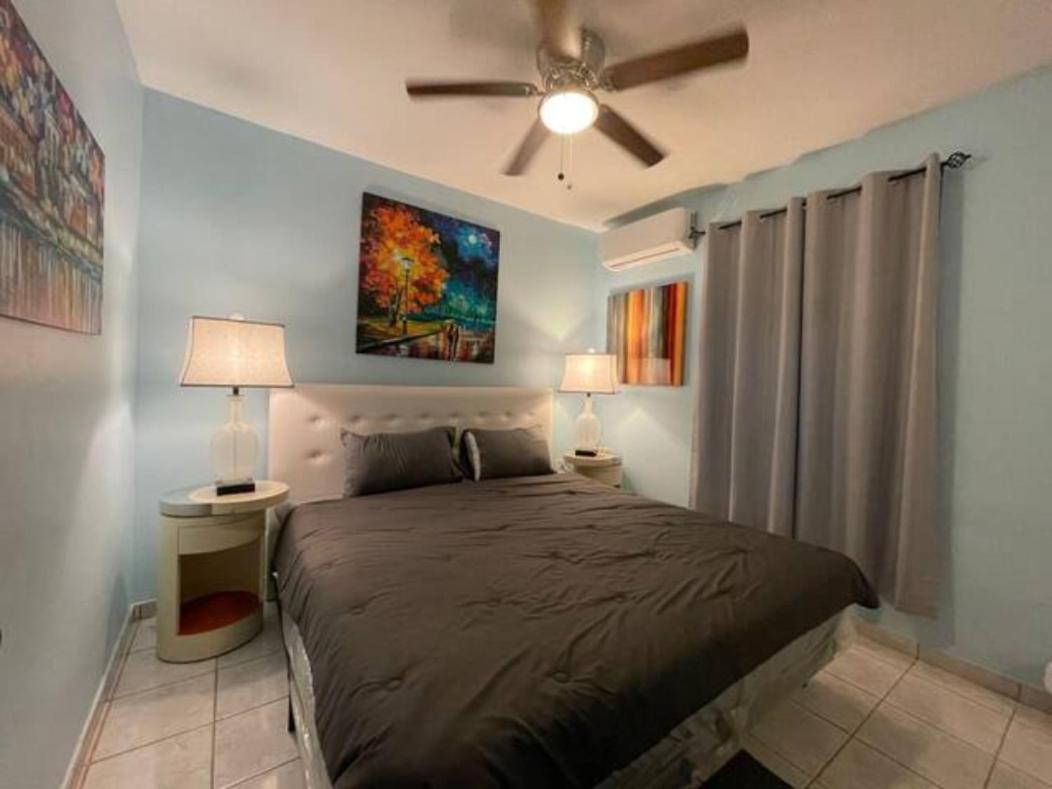 LARGE 8BR Sleeps 38 People with over 3000 SQ FT - Housity