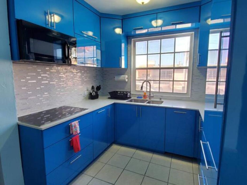 LARGE 8BR Sleeps 38 People with over 3000 SQ FT - Housity