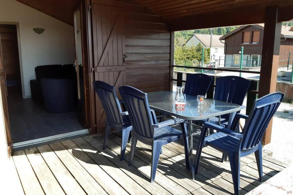 Chalet en bois à la campagne - Housity