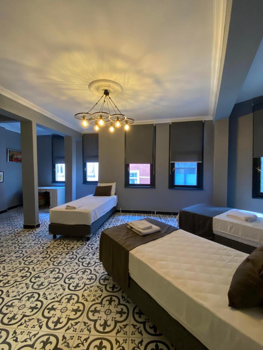 HHK Hotel - Housity