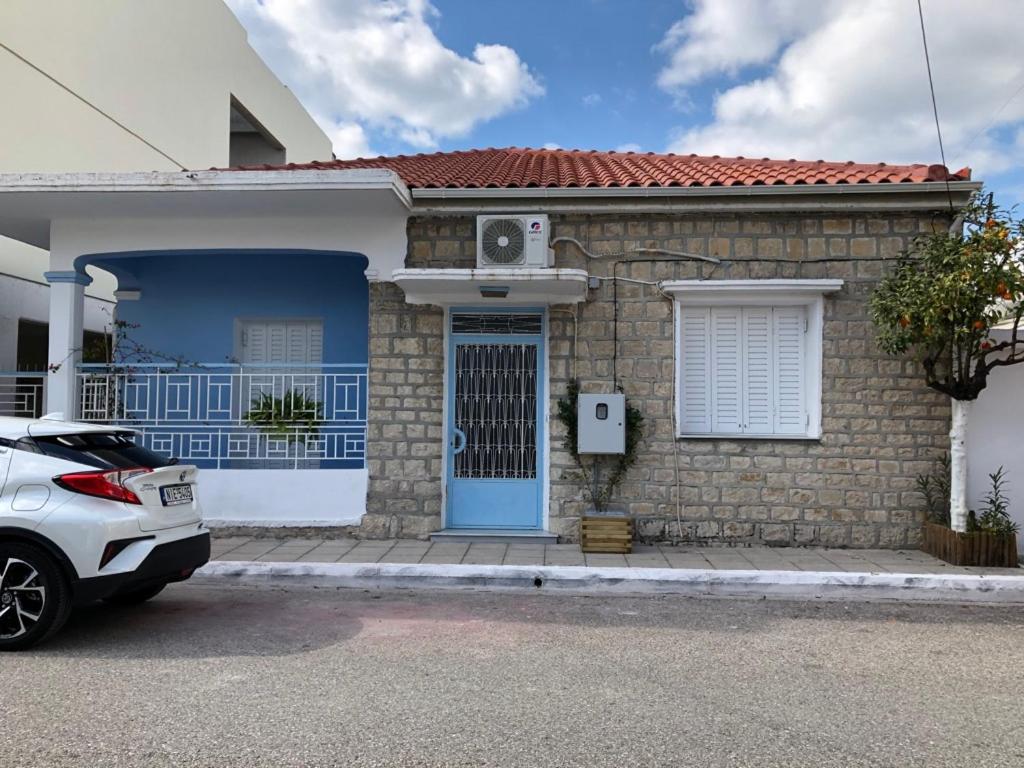 ΑΝΑΚΑΙΝΙΣΜΕΝΗ ΜΟΝΟΚΑΤΟΙΚΙΑ 125 τμ ΣΤΟ ΚΕΝΤΡΟ ΜΕ ΚΗΠΟ - Housity