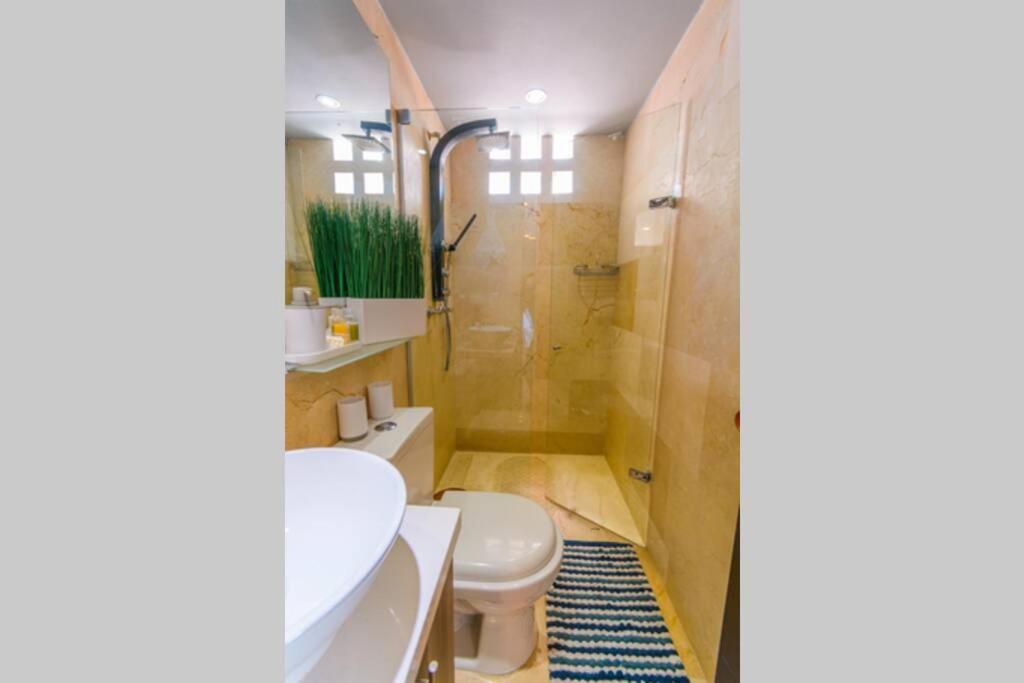 Beautiful Apartment UltraFast Internet /El Poblado - Housity