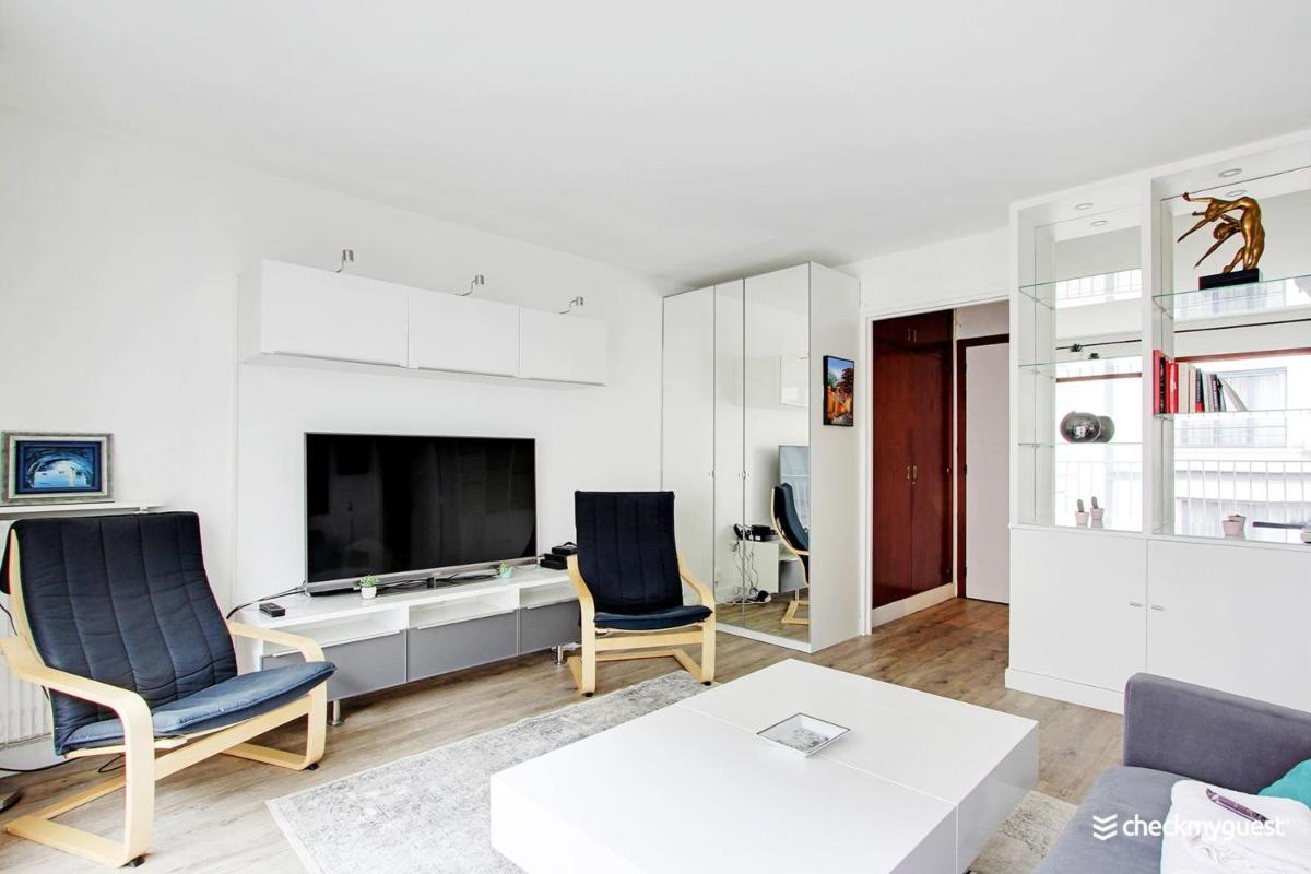 CMG - Longchamp Paris 16eme - Housity