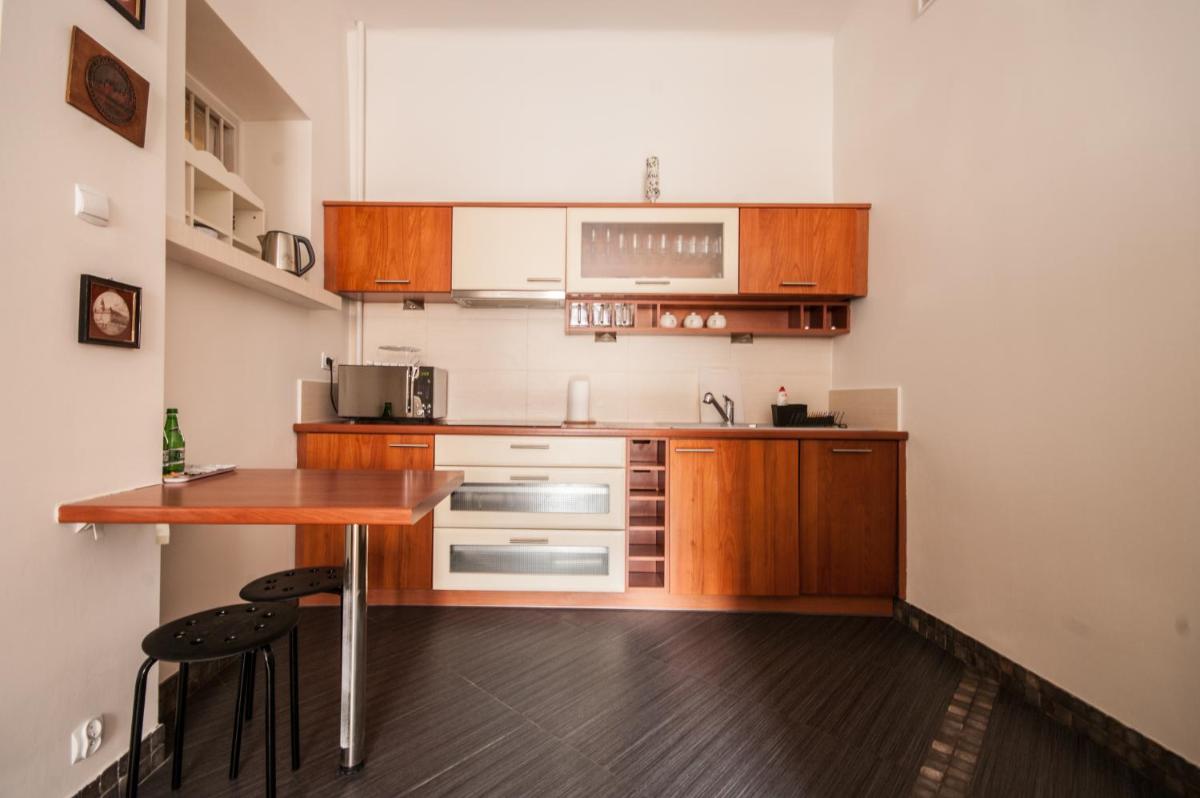 Suitetrails - Elegant Apartment Old Town Market