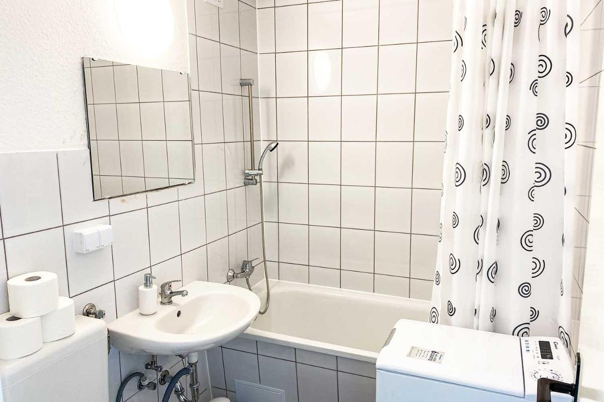 Suitetrails - City-Apartment Halle mit TV und WLAN