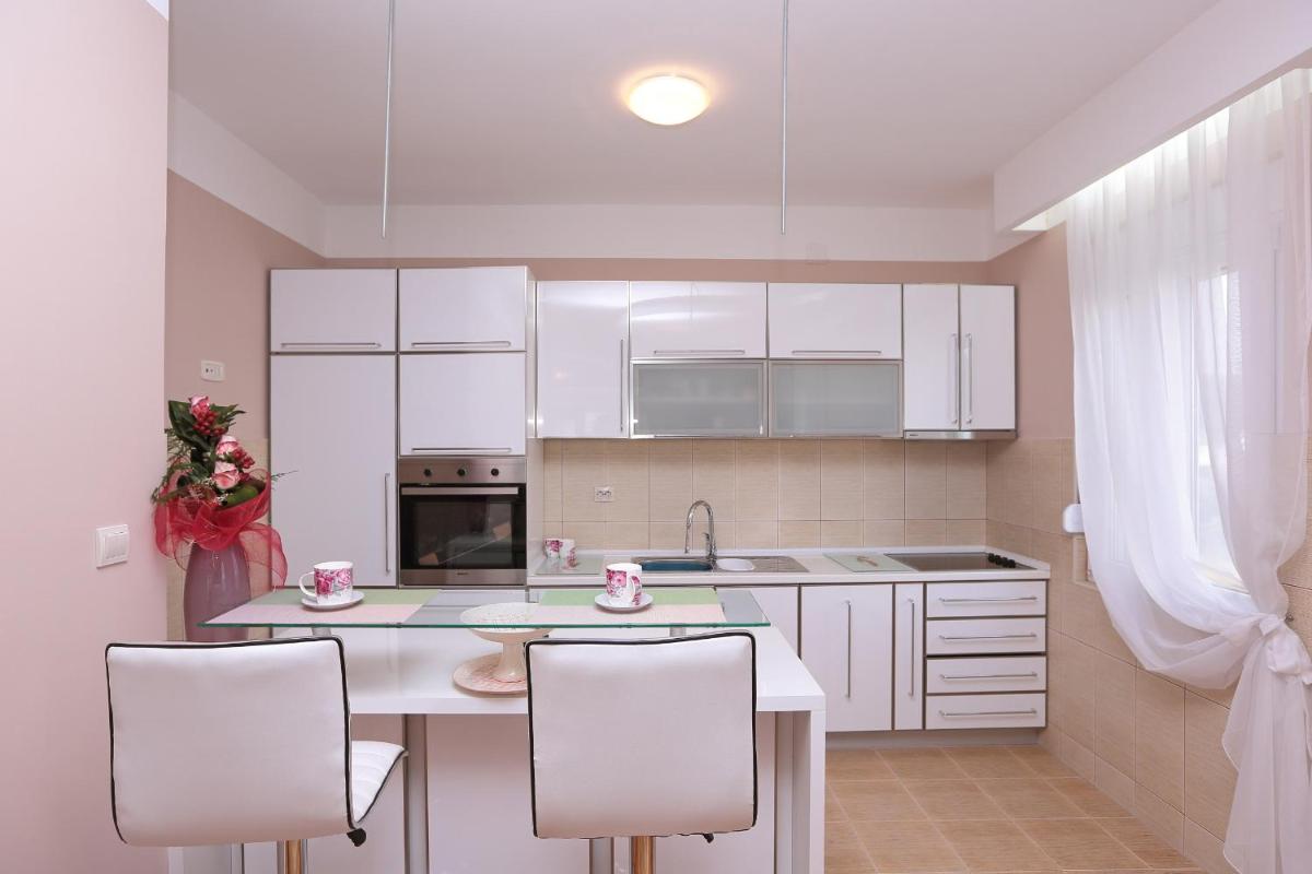 Apartments Aleksandra - Housity